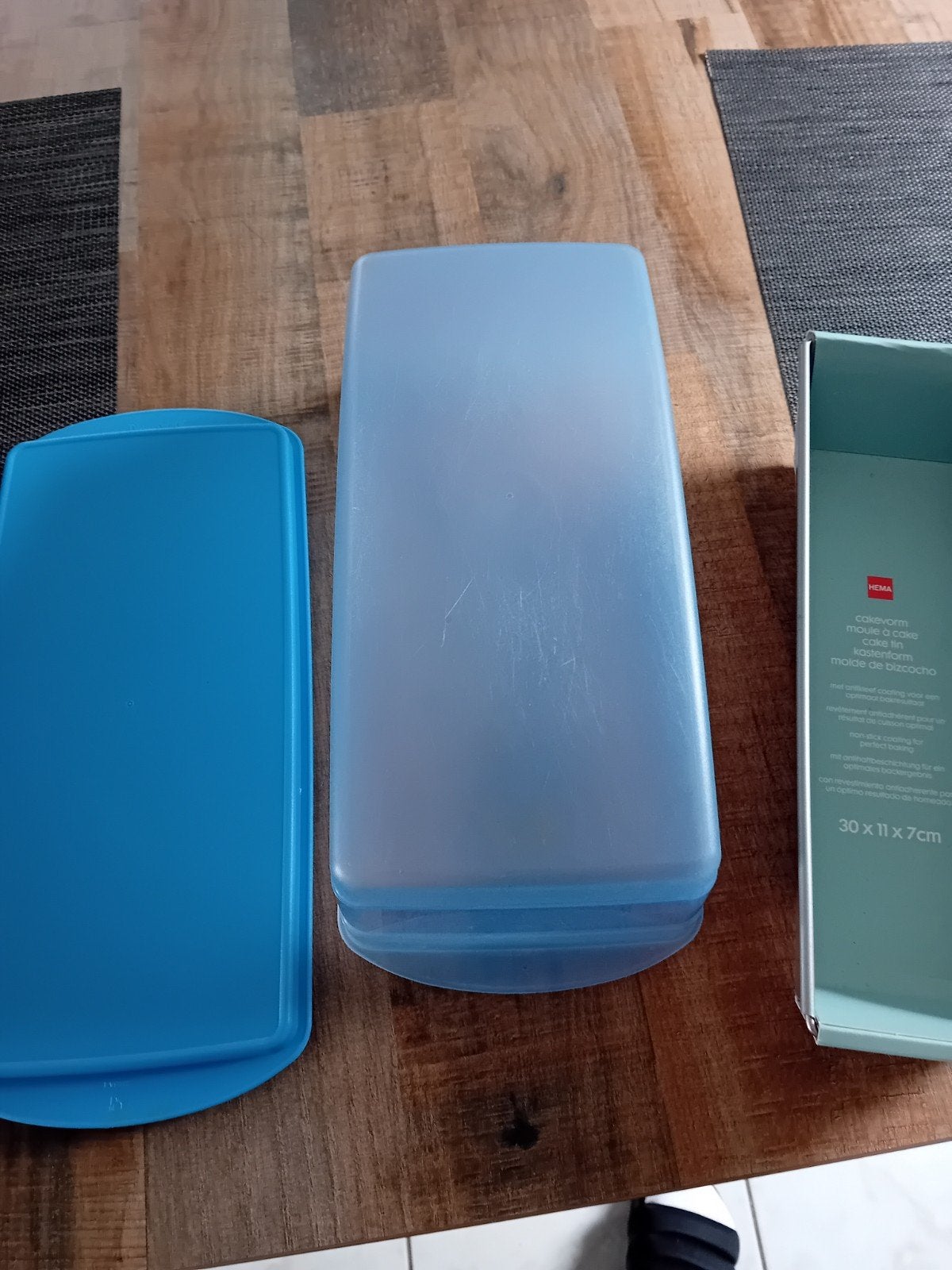 Tupperware bewaardoos en bakblik, Huis en Inrichting, Ophalen, Gebruikt, Blauw, Met deksel