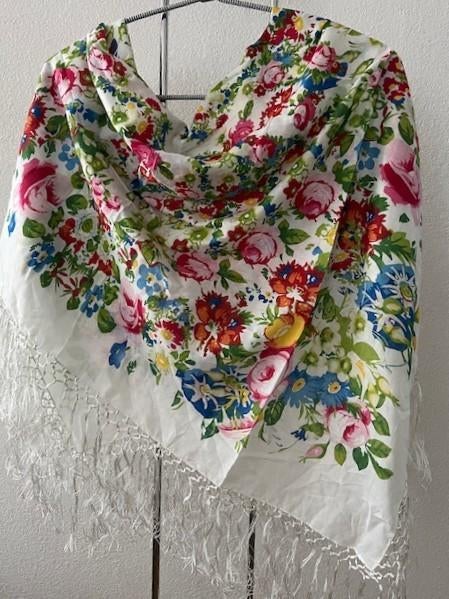 Nieuw Romano prachtige Flower IBIZA style sjaal 130 x 130 cm, Kleding | Dames, Mutsen, Sjaals en Handschoenen, Romano, Verzenden