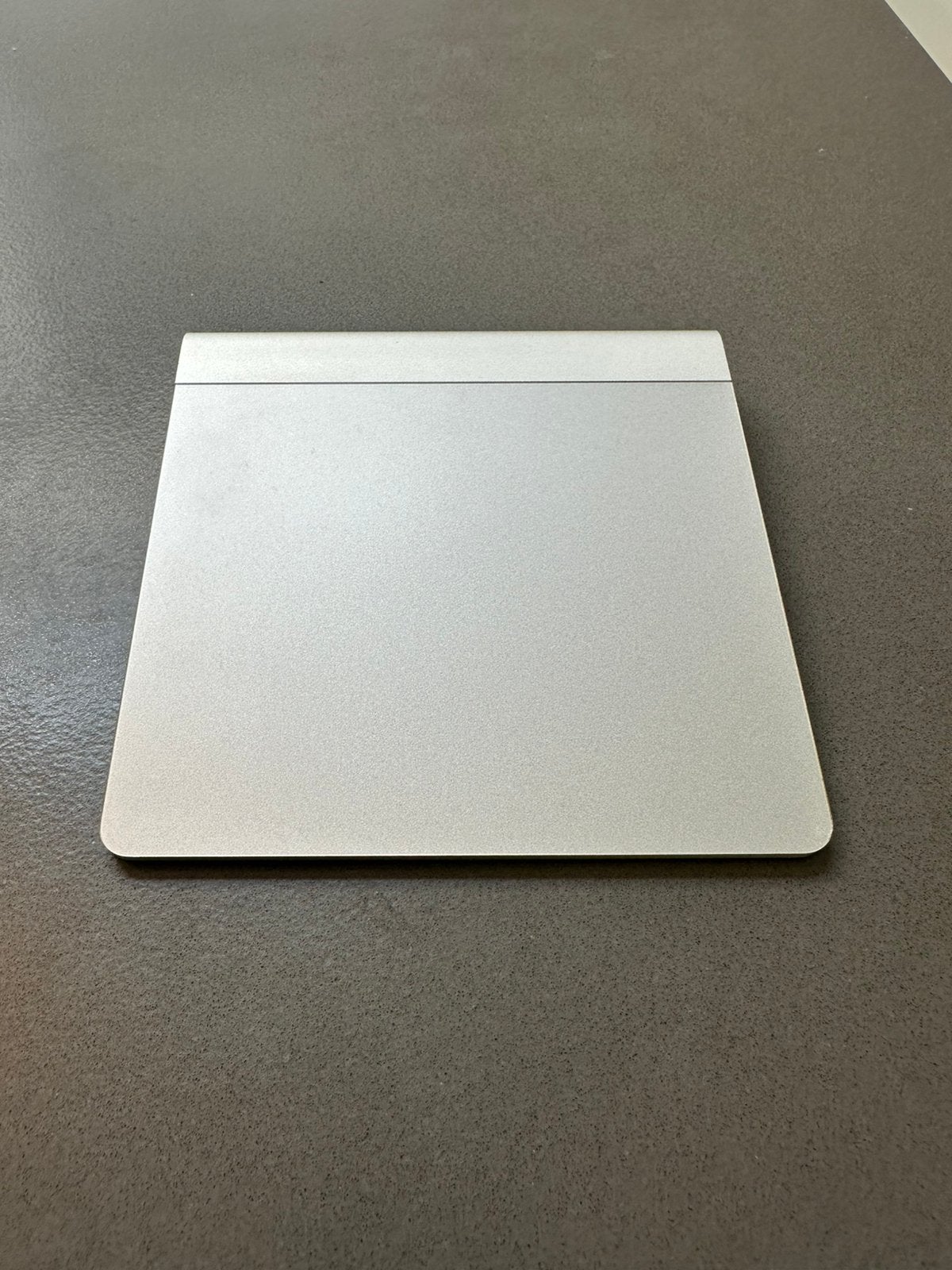 Apple Magic Trackpad A1339 – 1e generatie – nette staat, Computers en Software, Muizen, Ophalen of Verzenden, Zo goed als nieuw