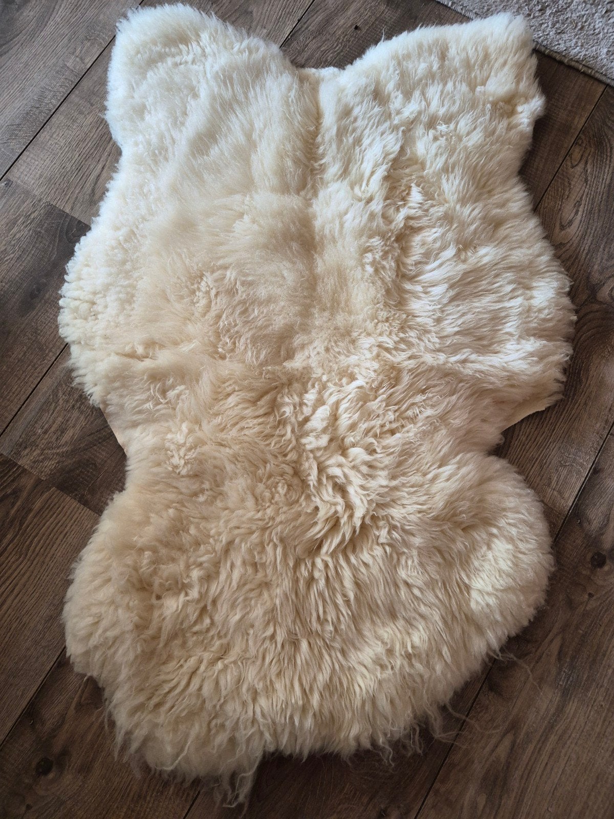 Zacht en comfortabel schapenvacht kleed, 100 tot 150 cm, Scandinavisch, Landelijk, Modern, Zo goed als nieuw, Overige vormen