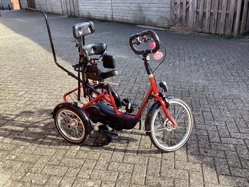 Kinderfiets voor kind met een beperking, Huka b, Ophalen, Zo goed als nieuw, Overige merken, Verstelbare zitting