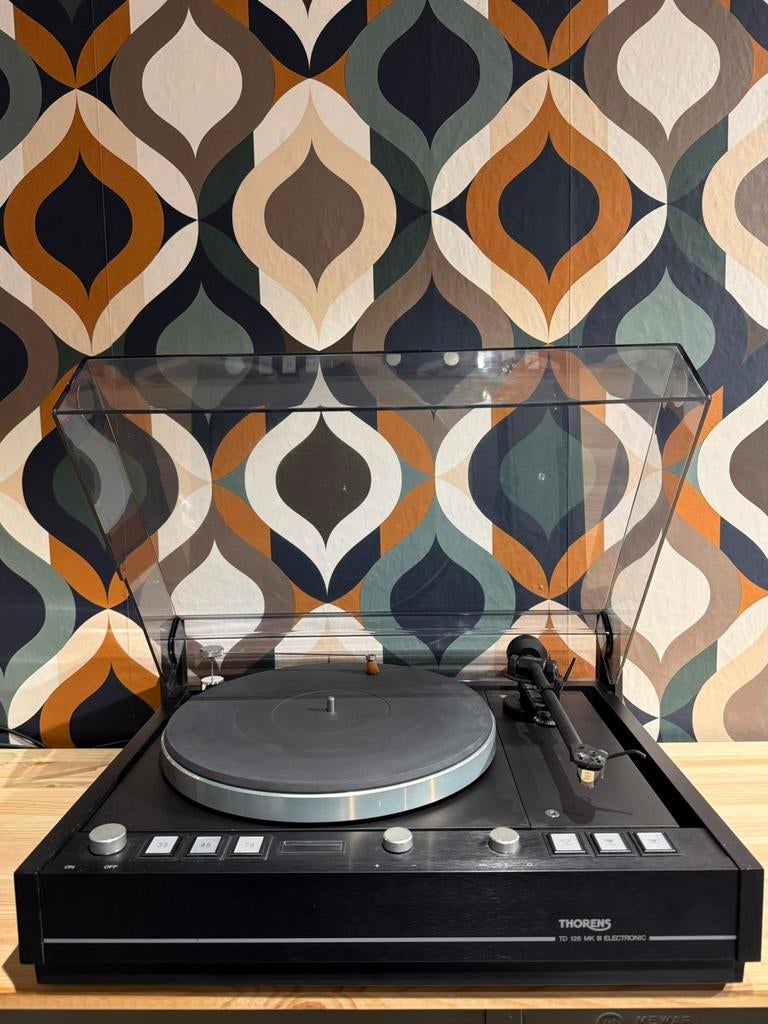 Thorens TD 126 MKIII, Linn Akito arm, AT-OC9 mc, topstaat, Audio, Tv en Foto, Platenspelers, Zo goed als nieuw, Platenspeler, Thorens
