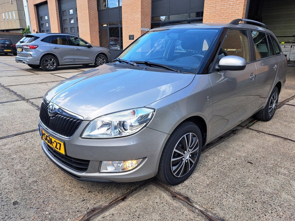 Skoda Fabia Combi 1.2 TSI 5 DEURS STATION NIEUWSTAAT AIRCO N, Auto's, Skoda, Voorwielaandrijving, Euro 5, 4 cilinders, 1036 kg