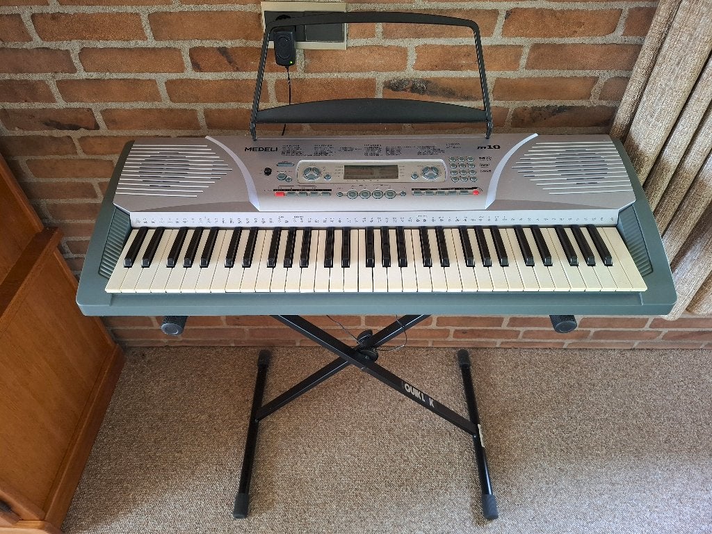 Medeli M10 keyboard met standaard, Ophalen, Medeli, Midi-aansluiting, 61 toetsen