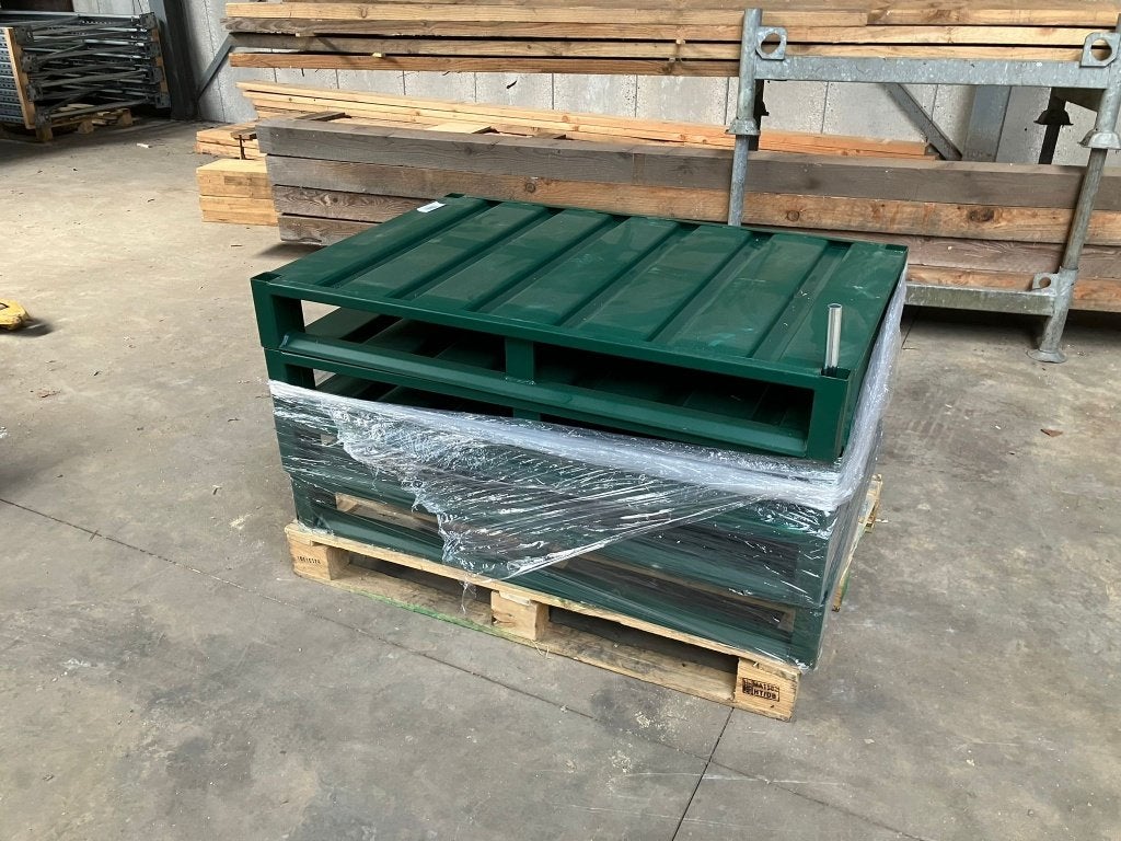 4 stuks stalen vlakke pallets Euromaat Nieuw, Ophalen, Nieuw