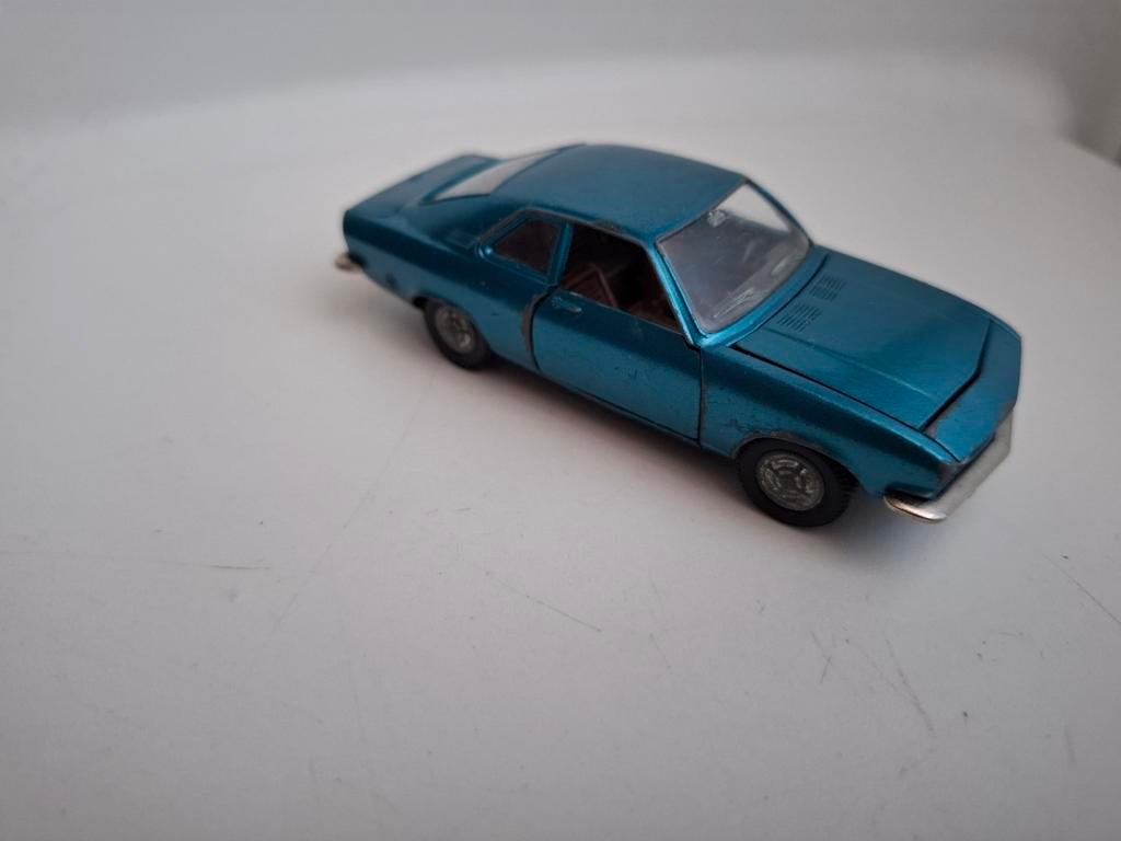 Opel Manta schaalmodel 1:43 in originele doos, Hobby en Vrije tijd, Modelauto's | 1:43, Ophalen of Verzenden, Gebruikt, Auto, Overige merken