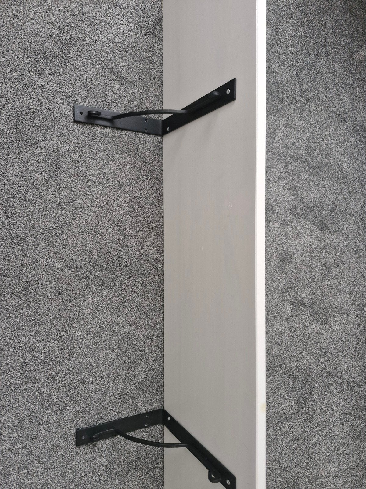 2 IKEA planken met dragers, 120x28 cm, Ophalen, Gebruikt