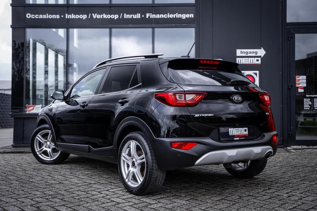 Kia Stonic 1.0 T-GDi ExecutiveLine*SCHUIFDAK*LEDER*CAMERA, Gebruikt, Automatische klimaatregeling, Zwart, Leder