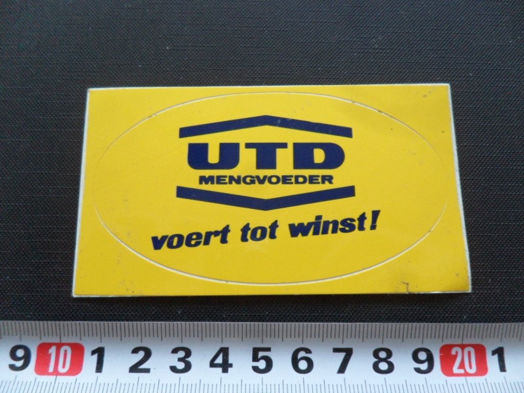 sticker UTD mengvoeder voert tot winst, Ophalen of Verzenden, Zo goed als nieuw