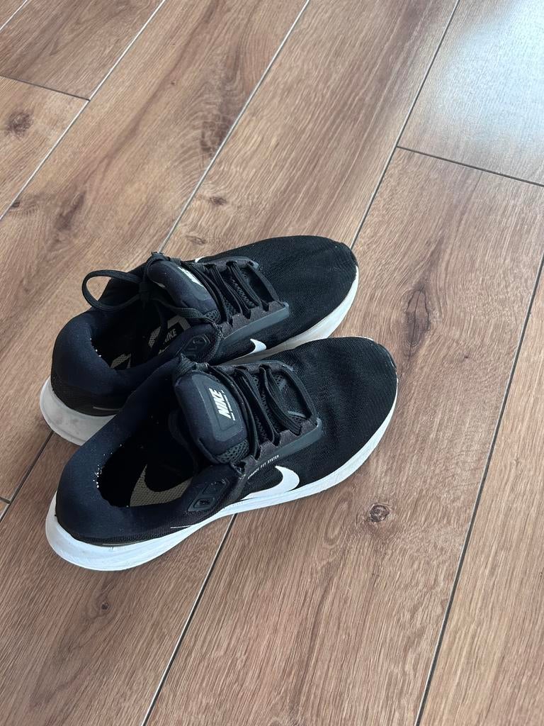 Nike zwart maat 36,5 sneakers zoom structure schoenen gympen, Ophalen of Verzenden, Zo goed als nieuw, Jongen of Meisje, Sportschoenen