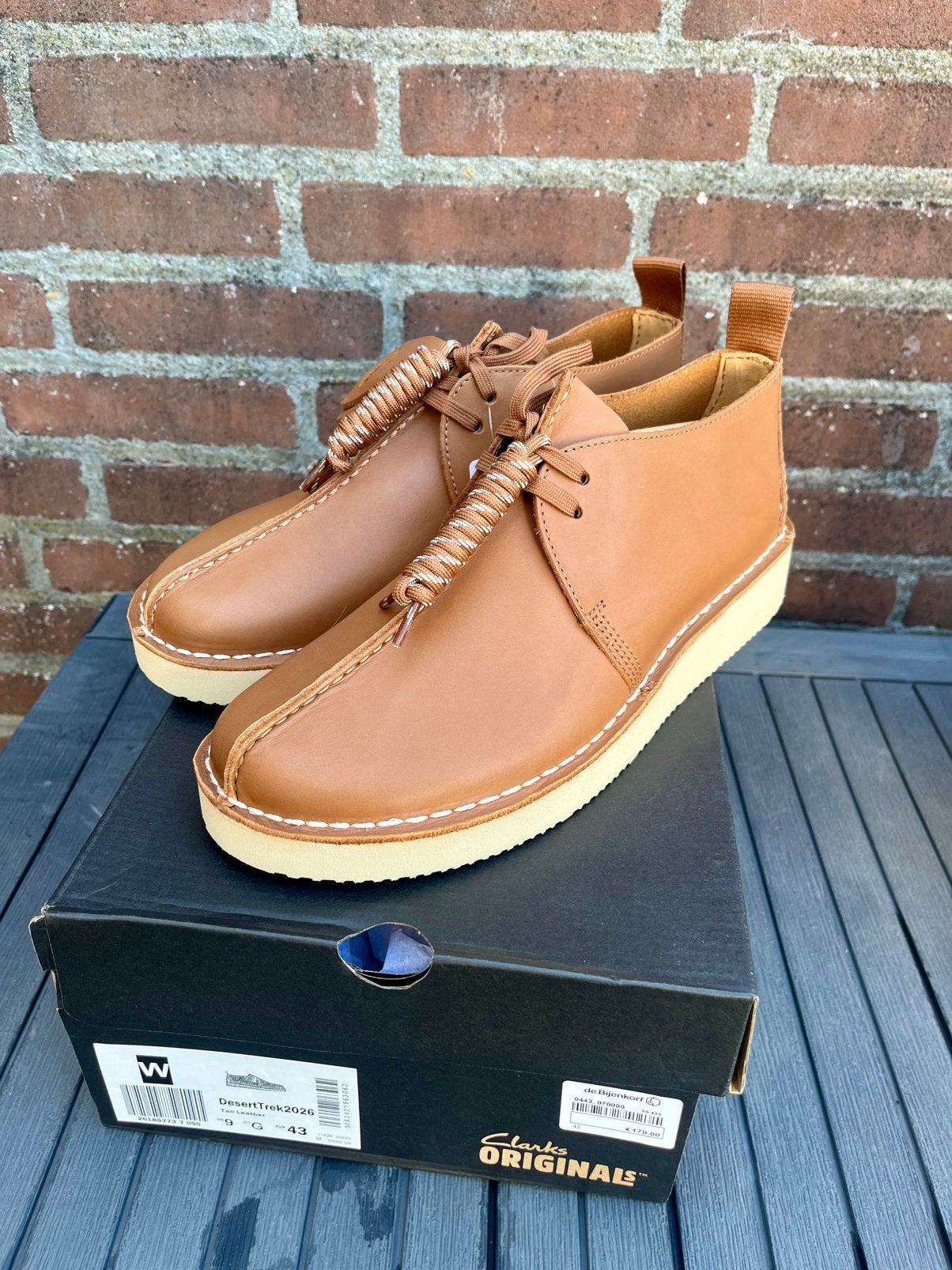 Clarks desert trek vibram tan leather 43 new ds wallabee, Bruin, Verzenden, Boots, Nieuw