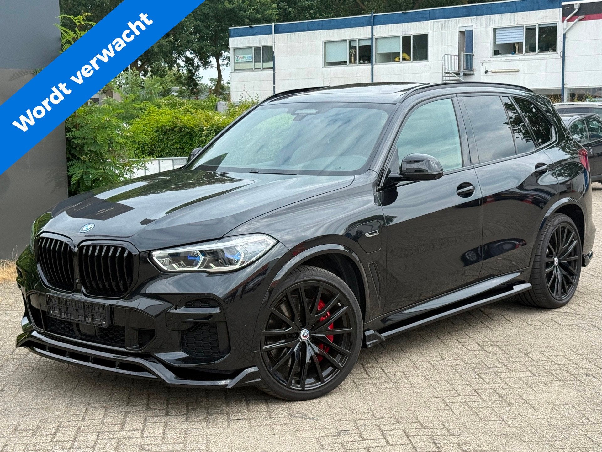 BMW X5 xDrive 45e M-Sport Pano Sky Lounge Laser H&K Massage, Automaat, 394 pk, Met garantie (alle), Zwart