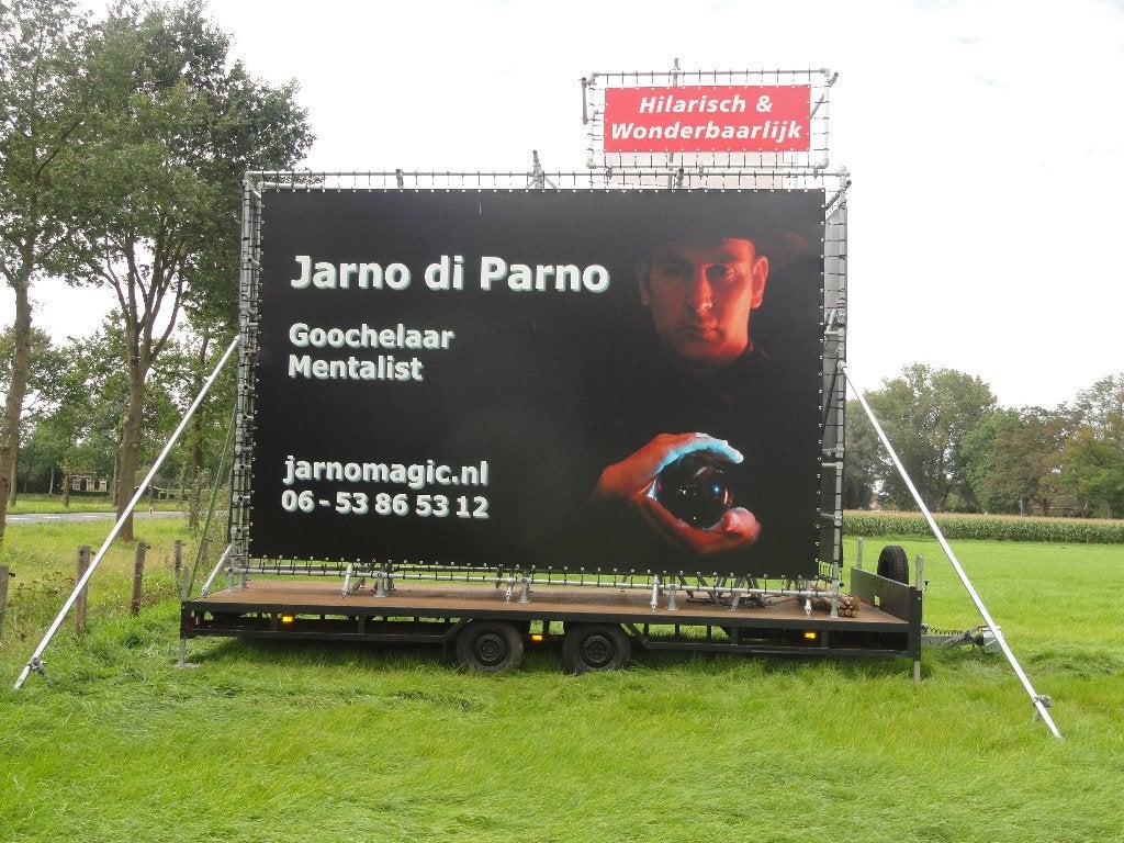 Grote reclame plateau aanhangwagen, Ophalen, Gebruikt