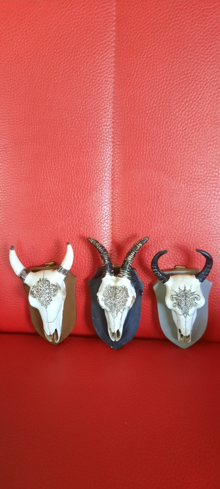 3 mooie schedel beeldjes voor op te hangen, Verzamelen, Beelden en Beeldjes, Ophalen, Zo goed als nieuw