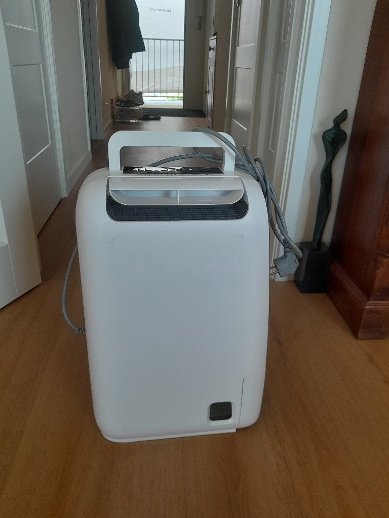 Ontvochtiger De Longhi AriaDry Light DNS65, Ophalen, Zo goed als nieuw, Luchtontvochter