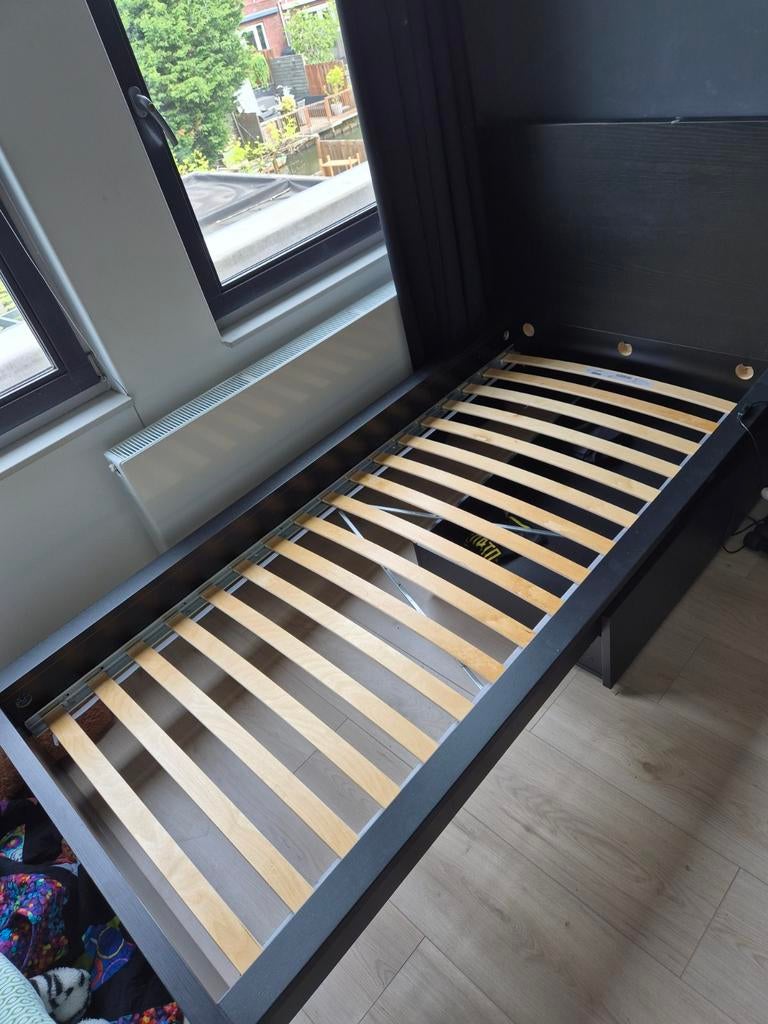 Ikea bed Malm zwart 90x200 cm, Ophalen, Gebruikt, 90 cm, Eenpersoons