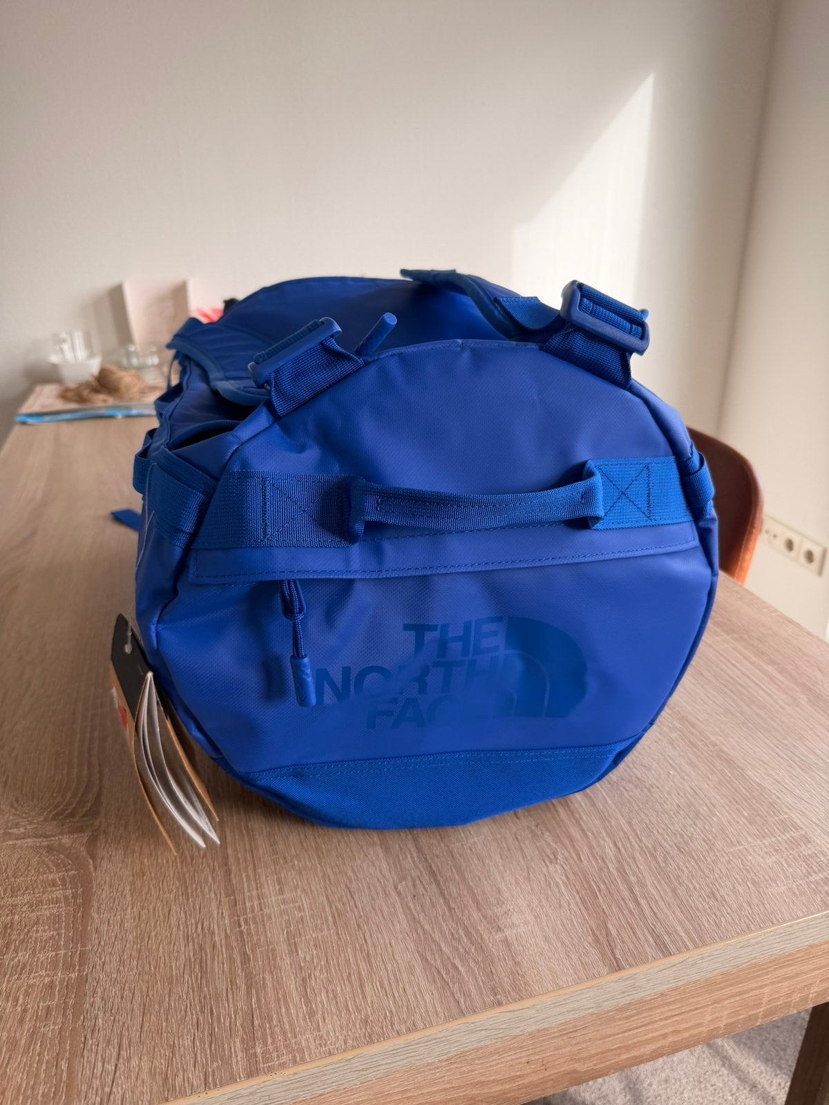 Nieuwe The North Face Base Camp Duffel S 50L TNF All-Blue, Ophalen of Verzenden, Zo goed als nieuw, Blauw, 30 cm of meer