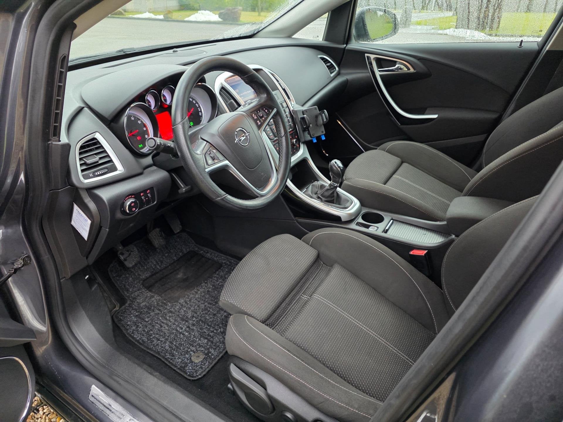Opel Astra Sports Tourer 1.6 Turbo Sport AIRCO/cruise, Voorwielaandrijving, Euro 5, Gebruikt, 4 cilinders