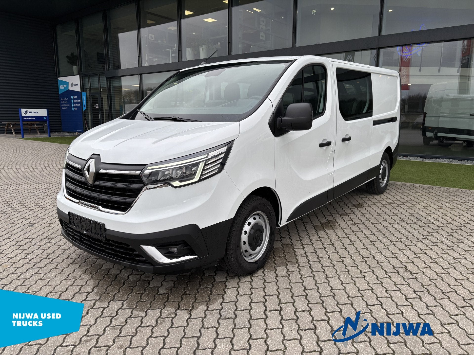 Renault Trafic 150 L2H1 Dubbel cabine + Dubbele schuifdeur, Auto's, Voorwielaandrijving, Stof, Euro 6, 4 cilinders