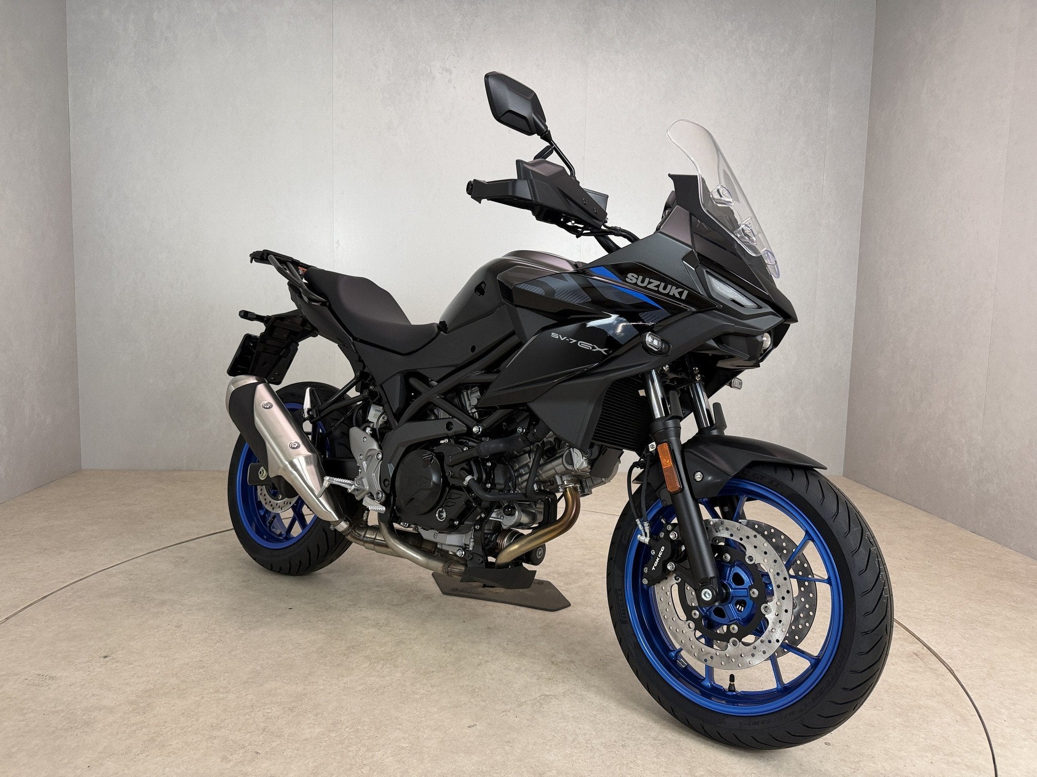 Suzuki SV7GX (bj 2026), Suzuki B.V. Nimag, Lange Dreef 12
4131 NH  VIANEN, Bedrijf, Klantenservice@suzuki.nl