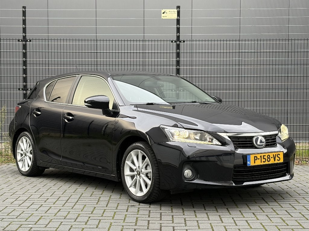 Lexus CT-H 200H 1.8 Hybrid | Dealer onderhouden | Garantie!, Auto's, Dealer onderhouden, Zwart, 4 cilinders, Alcantara