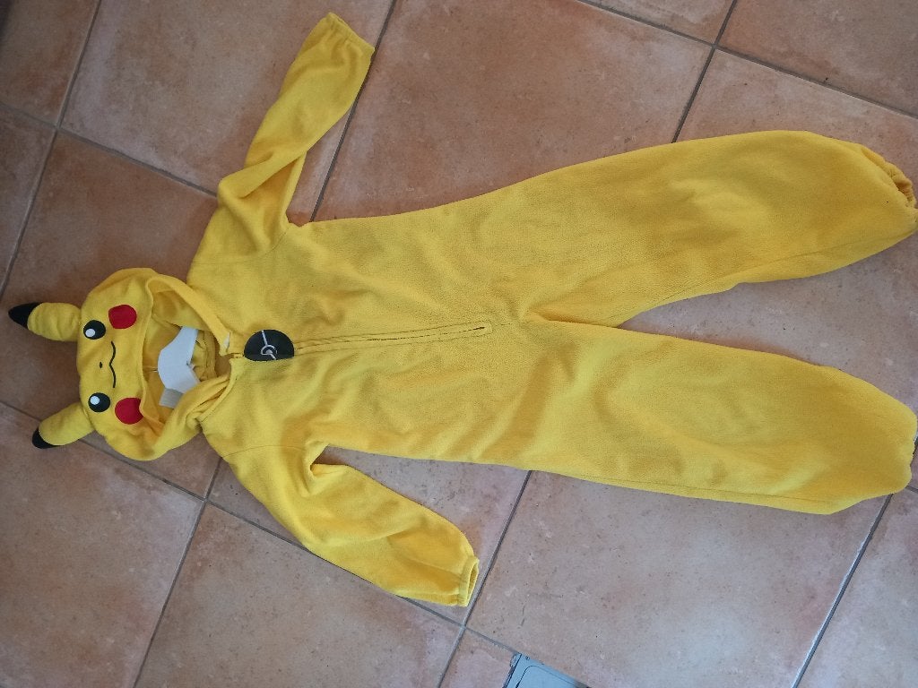 Pikachu onsie 6 tot 8 jaar, Ophalen of Verzenden, Gebruikt, 122 t/m 128, Jongen of Meisje