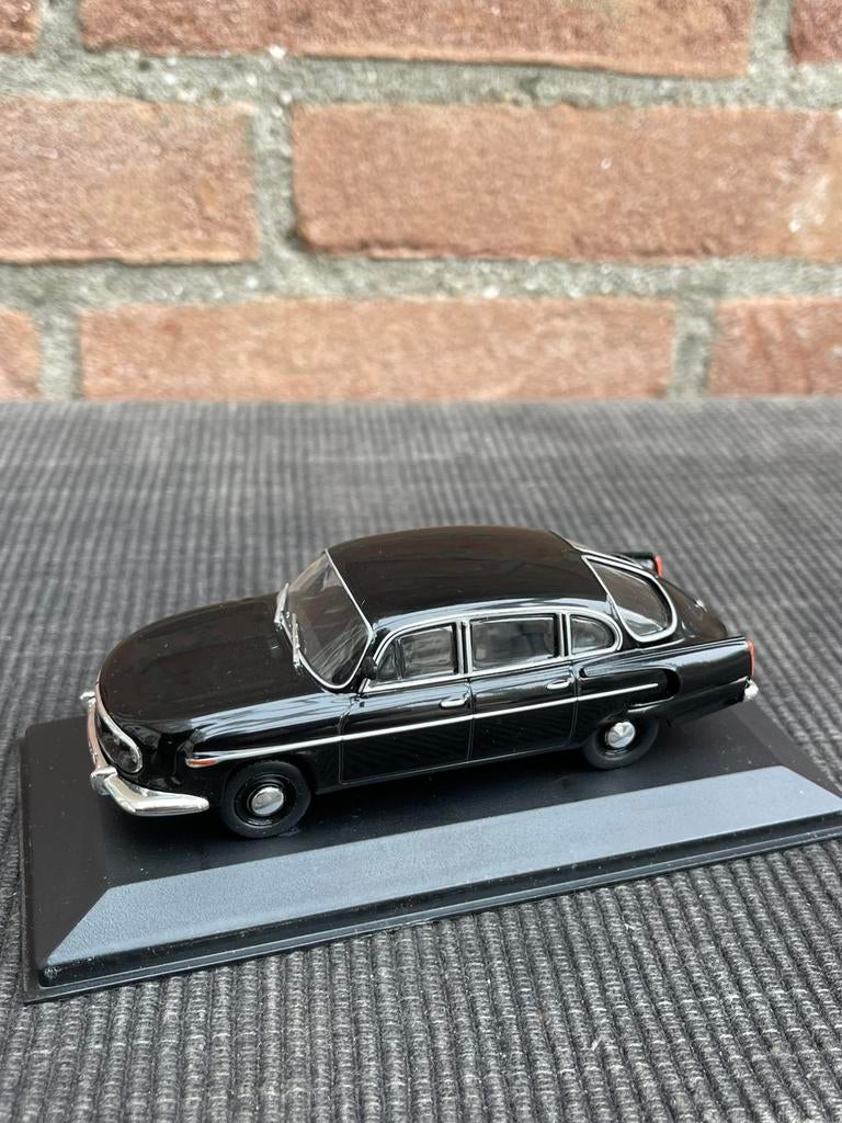 1:43 Tatra 603 ……… 15,-, Hobby en Vrije tijd, Modelauto's | 1:43, Zo goed als nieuw, Auto, MiniChamps, Ophalen of Verzenden
