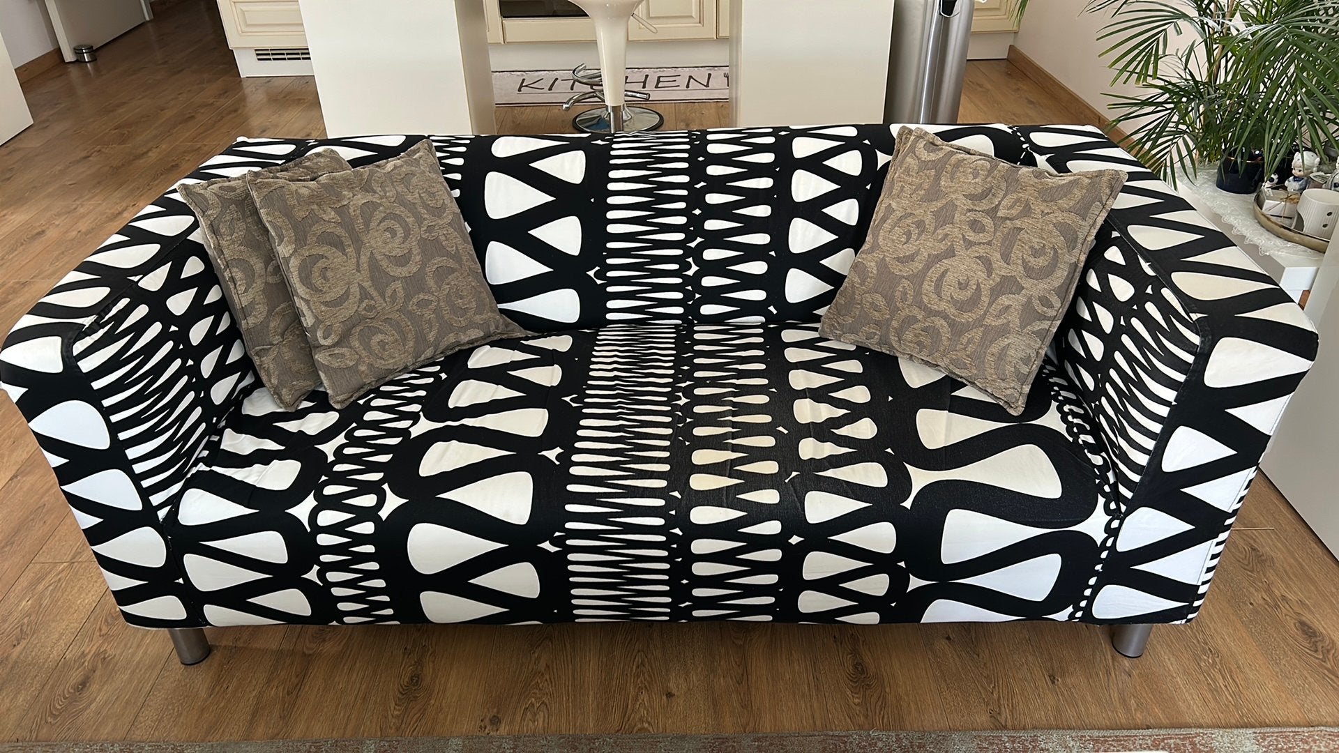 IKEA Klippan zwart-witte tweezitsbank met patroon, Hout, Gebruikt, 150 tot 200 cm, Tweepersoons