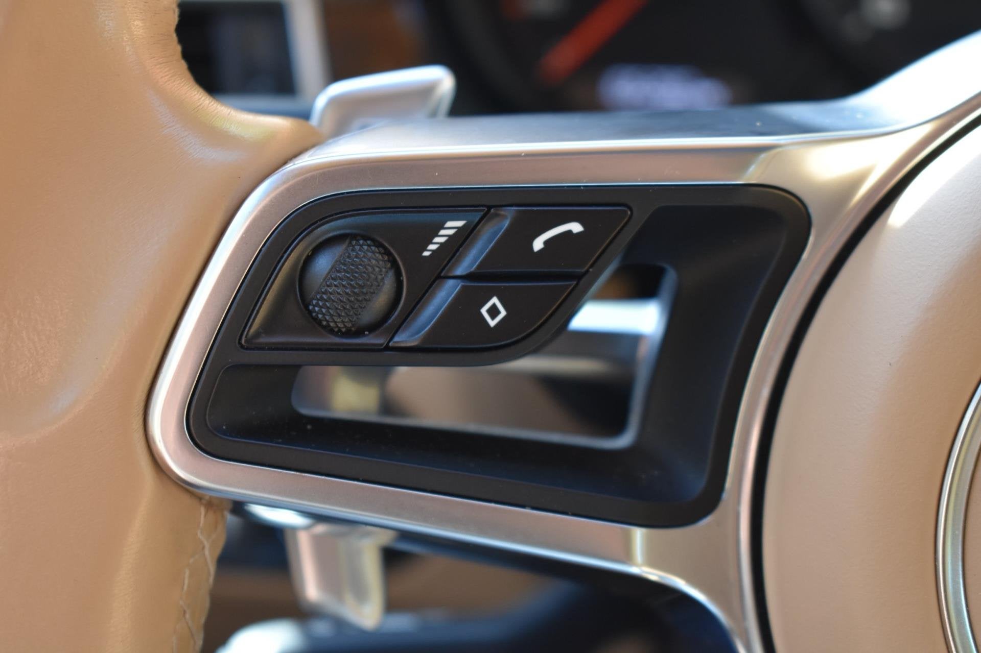Foto 25 van Porsche Macan 3.0 GTS '17 Pano LED Leder Sport Chrono Navi C