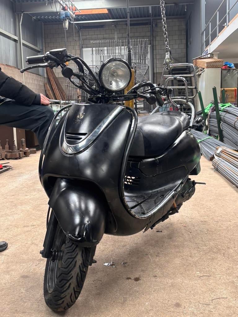 Sym Allo scooter, mat zwart, zonder kenteken