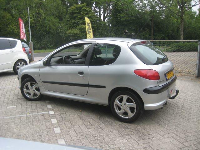 Peugeot 206 1.6 16V Gentry 3D 2003 Grijs, Auto's, Peugeot, Particulier, Benzine, C, Hatchback, Handgeschakeld, Origineel Nederlands