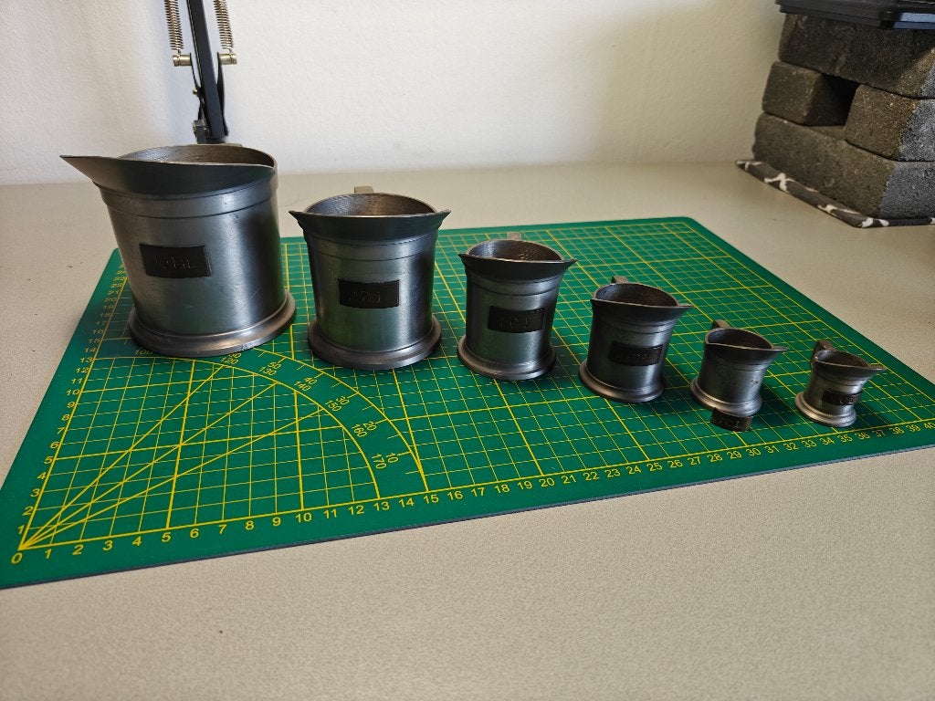 Set van 6 tinnen maatbekers RIO Tiel ½ liter t/m 1 cl, Antiek en Kunst, Antiek | Tin, Ophalen of Verzenden