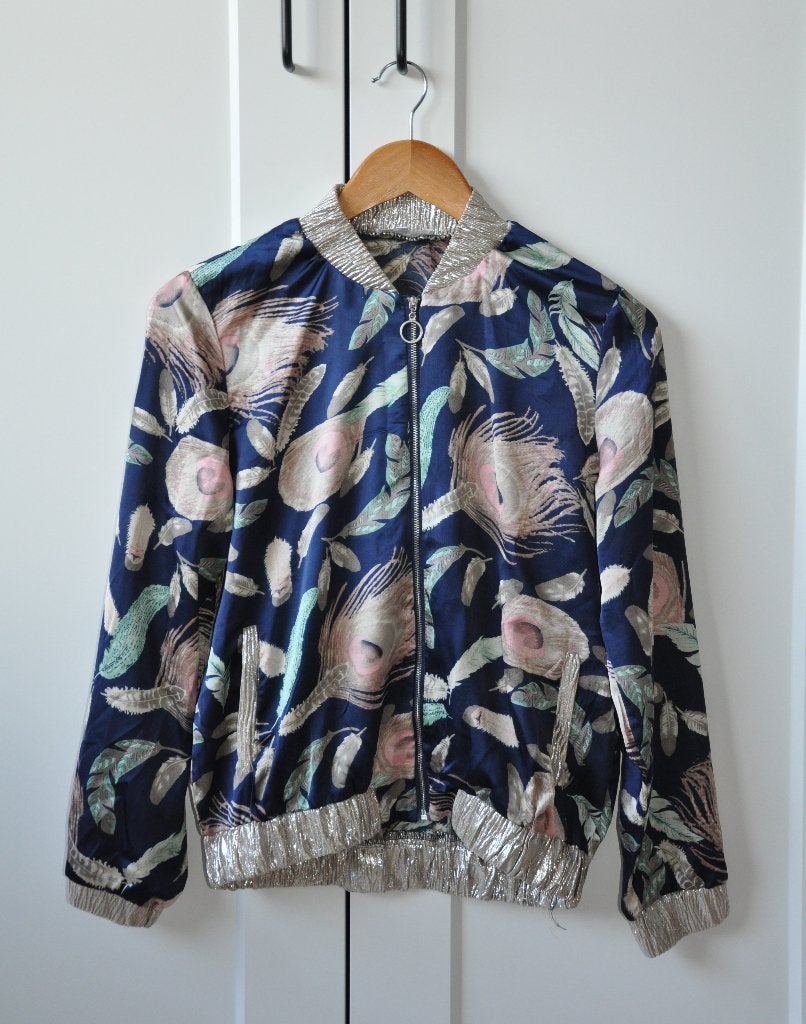 bomberjack s, 36, vest met pauwenprint s, 36, dameskleding s, Kleding | Dames, Meerkleurig, Nieuw, Ophalen of Verzenden, Maat 36 (S)