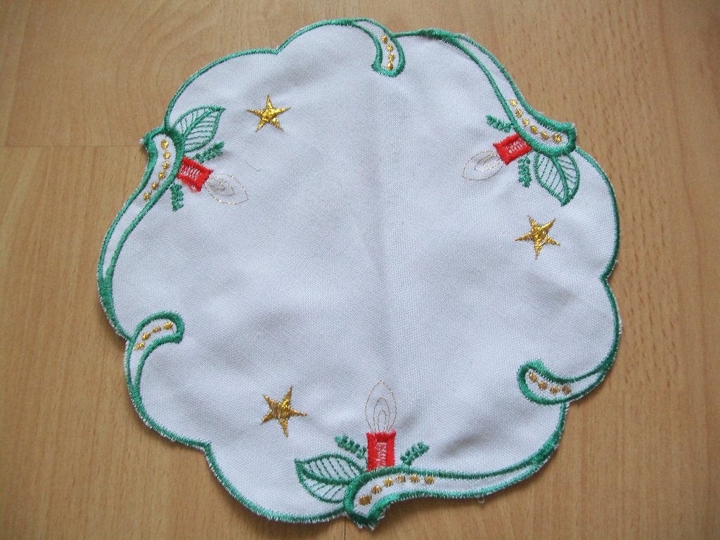 Kerst - geborduurd kerstkleedje kerst kleedje 21 cm - nieuw, Ophalen of Verzenden, Nieuw
