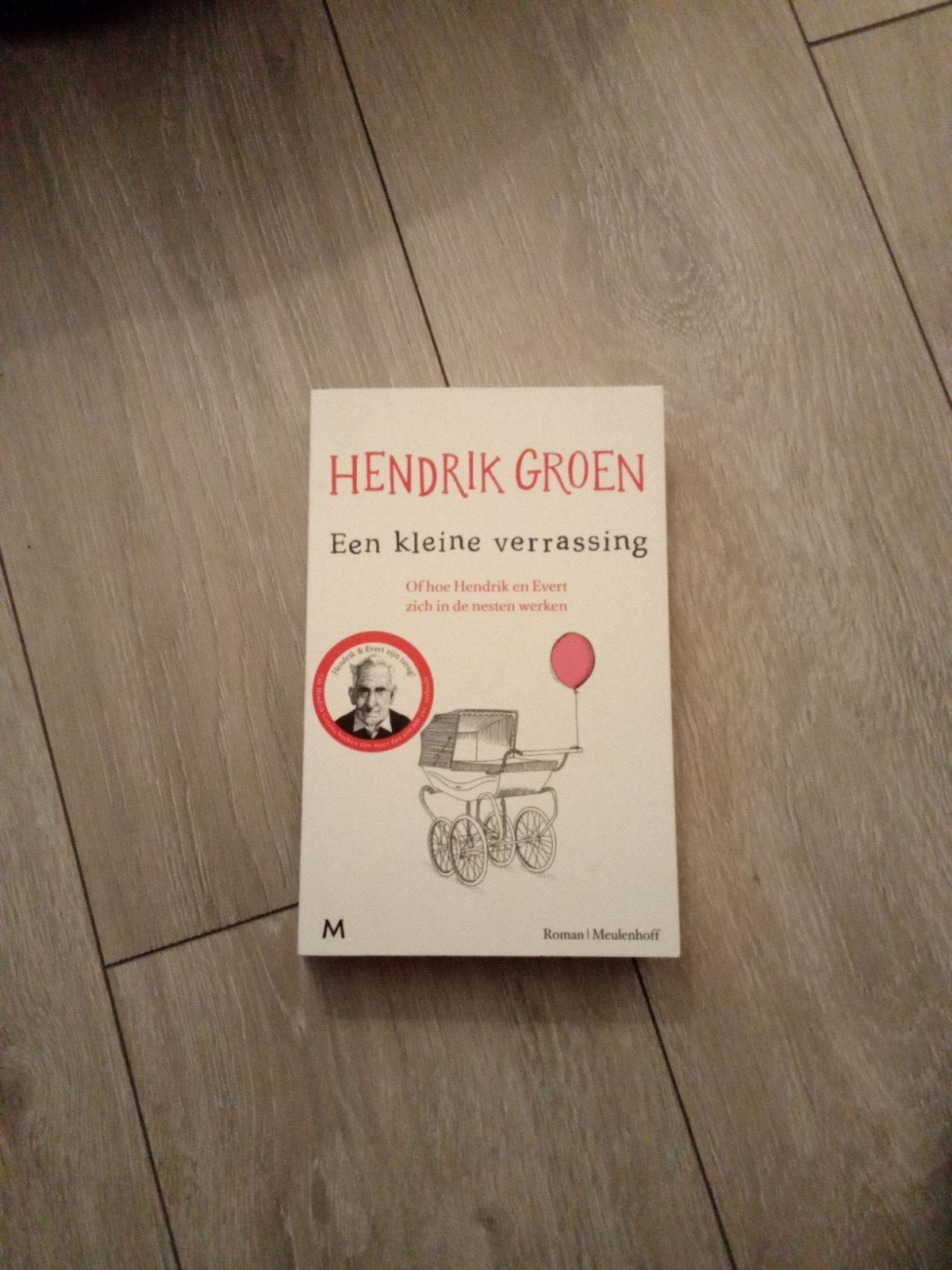 Hendrik Groen - Een kleine verrassing, Ophalen of Verzenden, Zo goed als nieuw, Hendrik Groen, Nederland