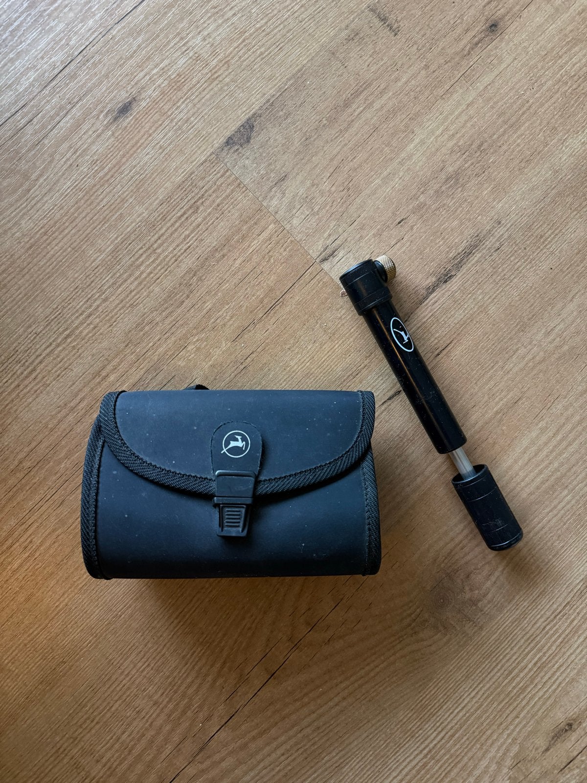 Gazelle fietspomp met tasje, Ophalen of Verzenden, Gebruikt