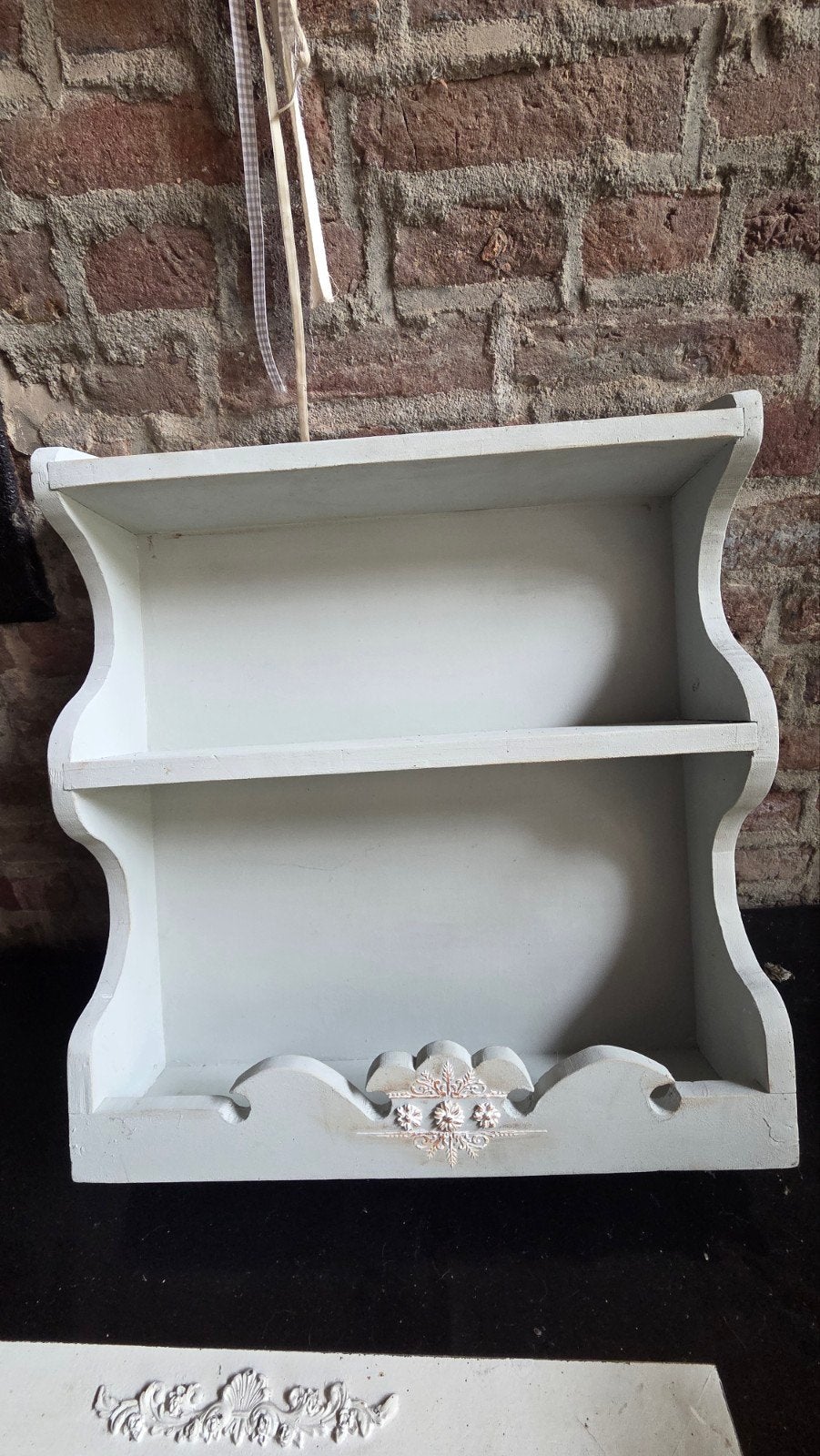 Decoratief wandrekje met sierlijke details, Huis en Inrichting, Ophalen