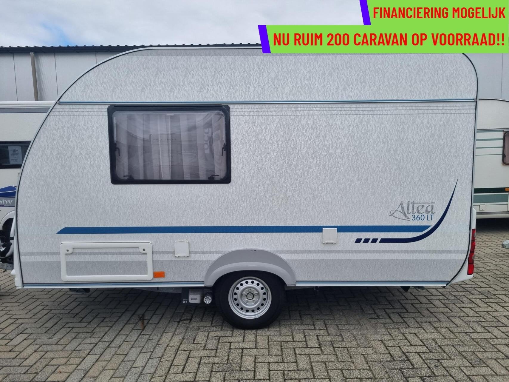 Adria ALTEA 360 lt ENKELE BEDDEN + MOVER + EINDKEUKEN, Mover, Tot en met 2, Bedrijf, 750 - 1000 kg