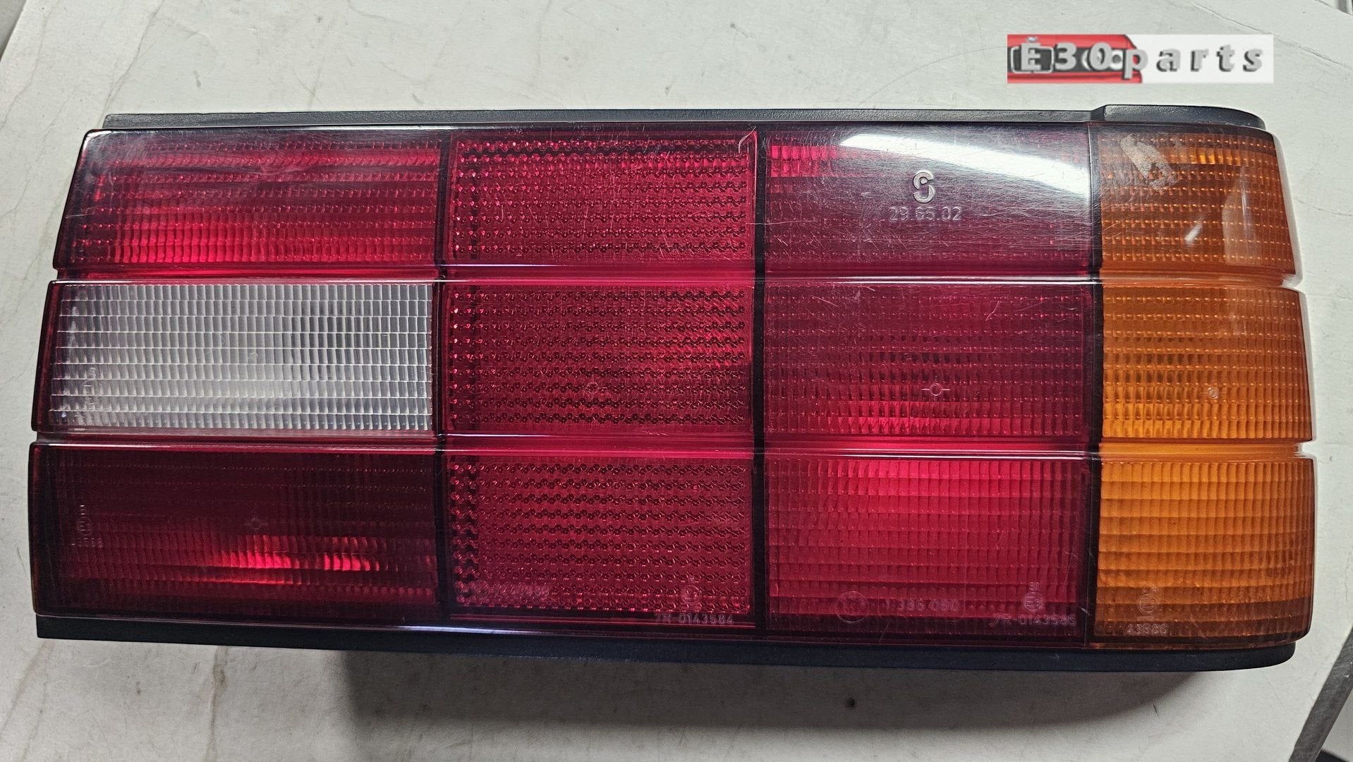 Achterlicht rechts schade barstje BMW 3 serie E30 type 2 632, Auto-onderdelen, Verlichting, Gebruikt, -, -, Ophalen of Verzenden