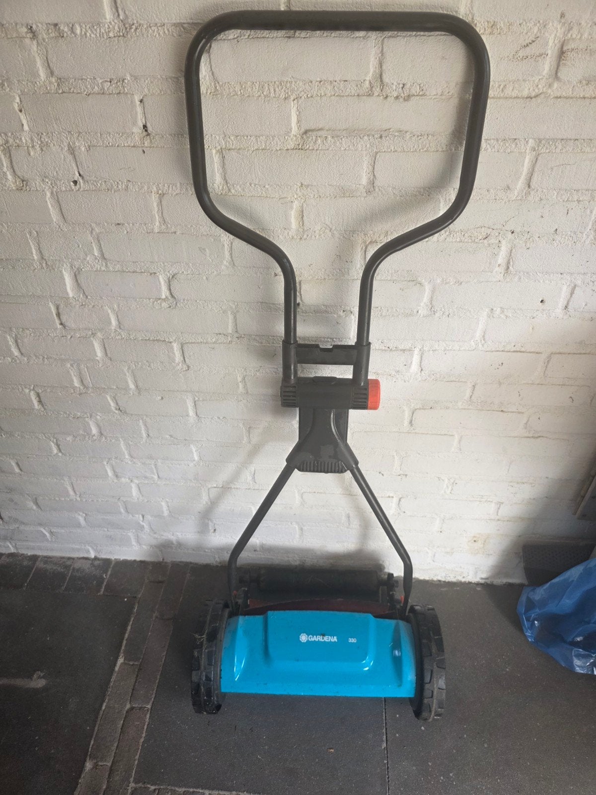Gardena 330 Handgrasmaaier, Handgrasmaaier, Ophalen of Verzenden, Zo goed als nieuw, 30 t/m 39 cm