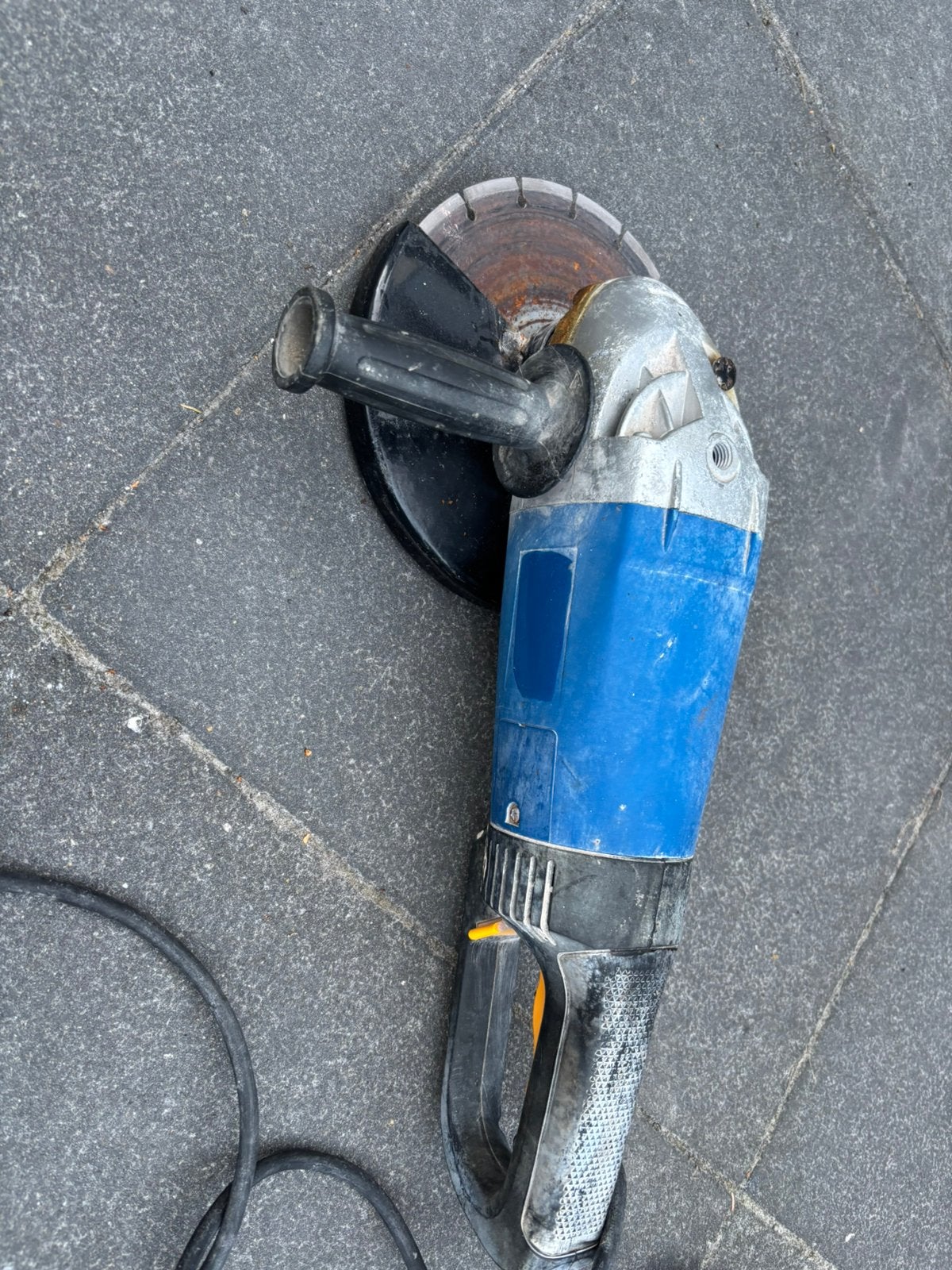 Grote haakse stenen slijper., Doe-het-zelf en Verbouw, Gereedschap | Slijpmachines, Ophalen, Zo goed als nieuw, Haakse handslijpmachine
