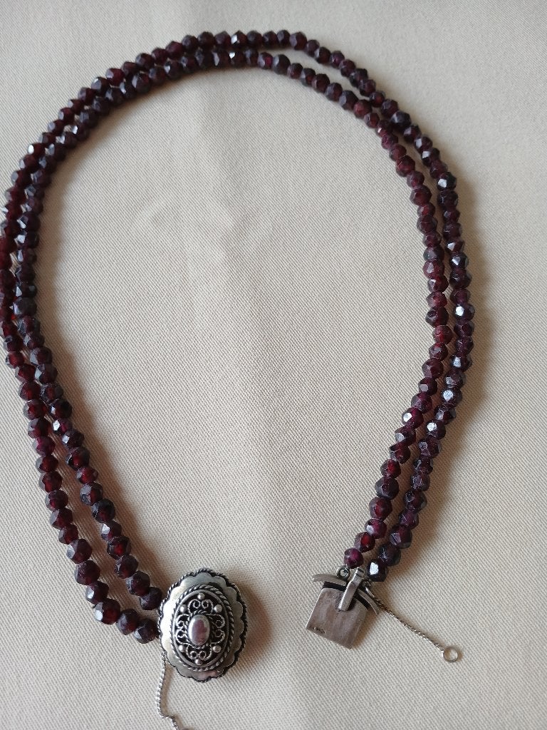 Dubbel Granaten snoer 36 -42 cm + zilv.slot, Sieraden, Tassen en Uiterlijk, Kettingen, Verzenden, Gebruikt, Rood, Steen of Mineraal