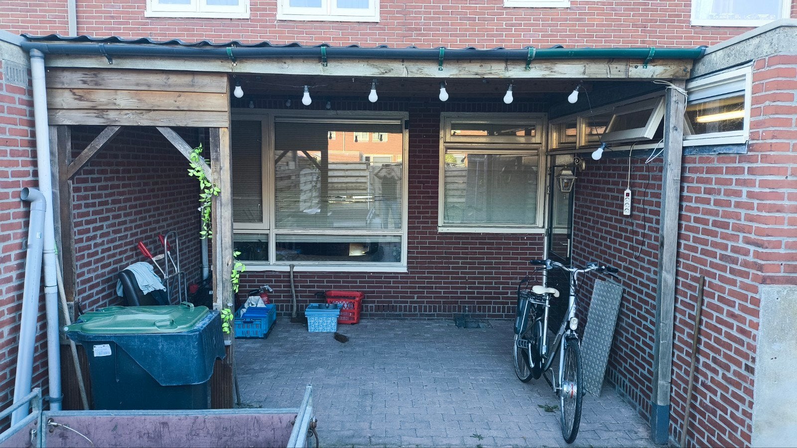 Robuuste houten veranda met golfplaten dak, Tuin en Terras, Ophalen, Gebruikt, Veranda