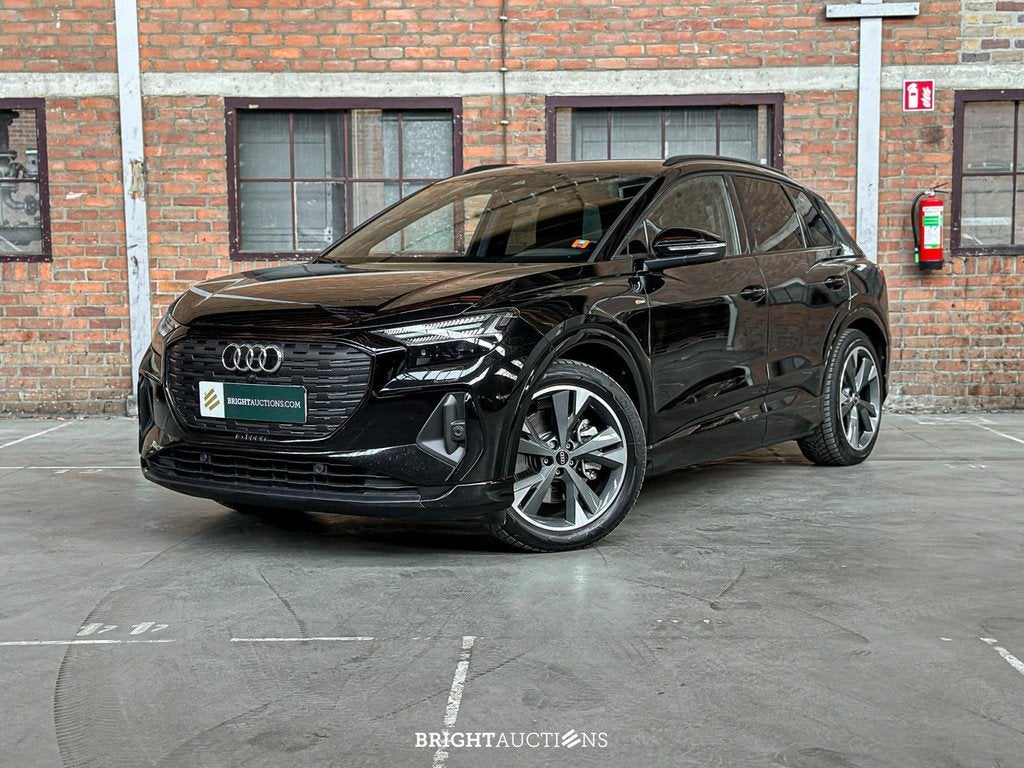 Audi Q4 e-tron 50 quattro Launch edition S Competition 77 kW, Auto's, Audi, Automaat, 0 cilinders, Gebruikt, Zwart