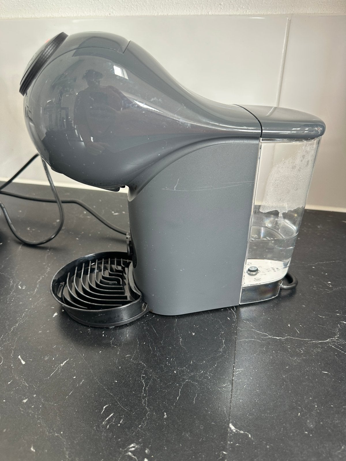 Nescafé Dolce Gusto koffiezetapparaat - Gebruikt, Gebruikt, Koffiemachine, Ophalen of Verzenden, 1 kopje