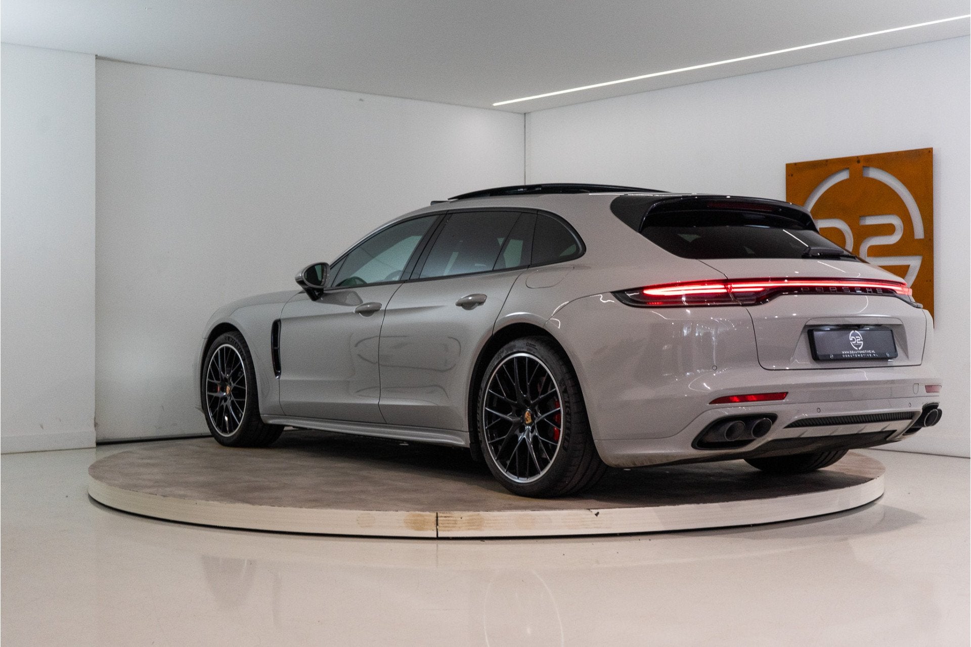 Porsche Panamera Sport Turismo 2.9 4 E-Hybrid Platinum Editi, Automaat, Gebruikt, 48 km/l, Startonderbreker