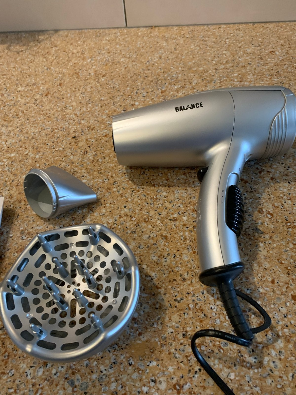 Balance Föhn KH 2112 met diffuser en opzetstuk, Ophalen of Verzenden, Zo goed als nieuw, Haarverzorging