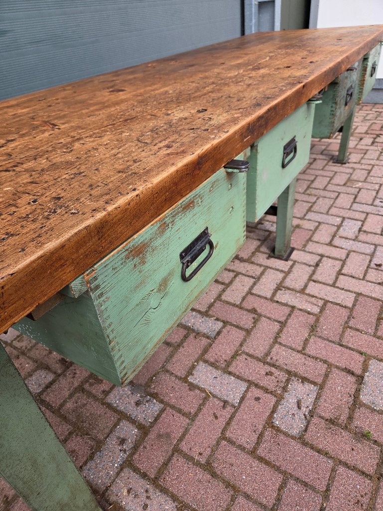Oude bakkerswerkbank, ideaal als groot keukeneiland, Ophalen, 75 cm of meer, Zo goed als nieuw, 200 cm of meer