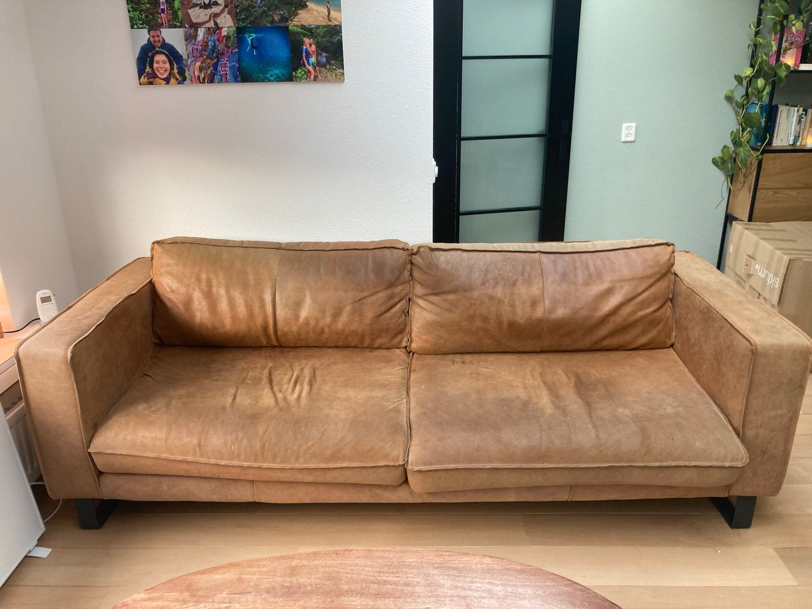 Gratis 3-zits bank, cognac suede/leer, 232x90x80cm, Huis en Inrichting, Banken | Bankstellen, Ophalen, Gebruikt, Driepersoons