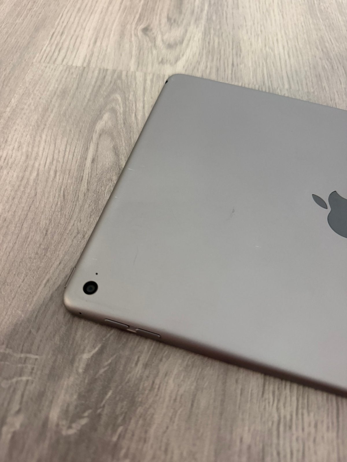 Foto 9 van Apple iPad Air 2 - Wi-Fi - 64GB - Space Gray 2016